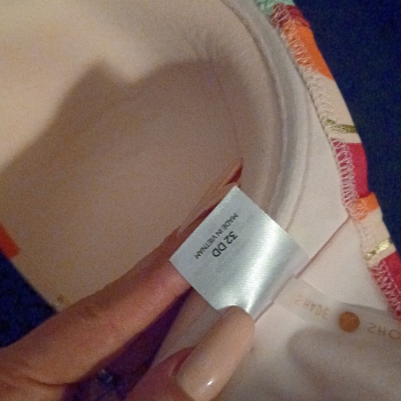 Bikini - Picture 4 of 7